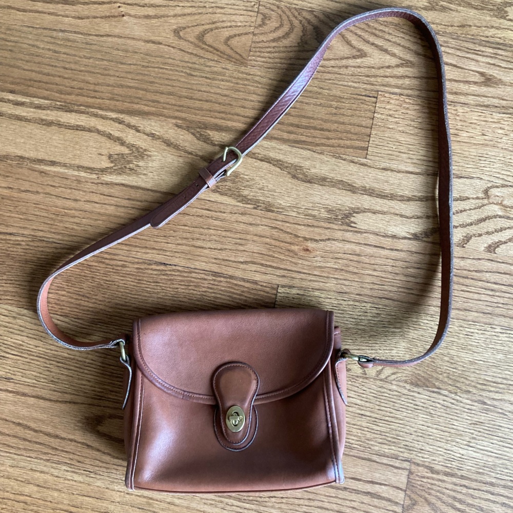 Coach Vintage Devon Crossbody #9908 British Tan Leather
